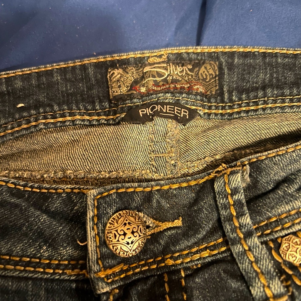 SILVER JEAN COMPANY JEANS SIZE 29
